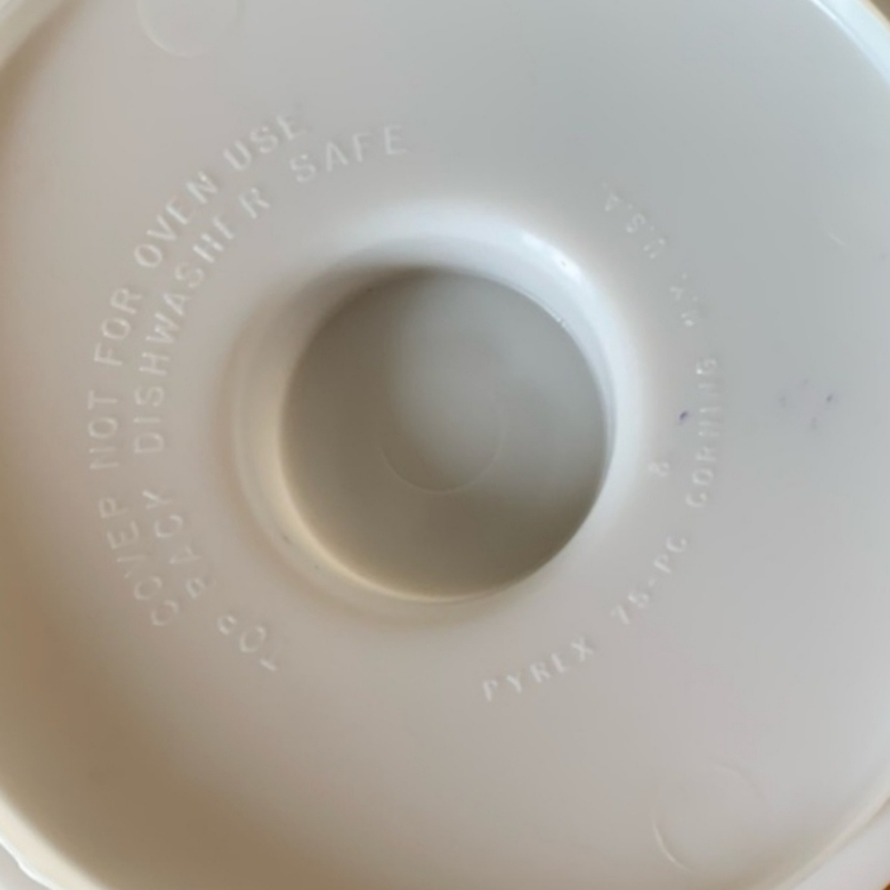 Pyrex Butterfly Gold Pattern Butter Keeper - Picture 12 of 12